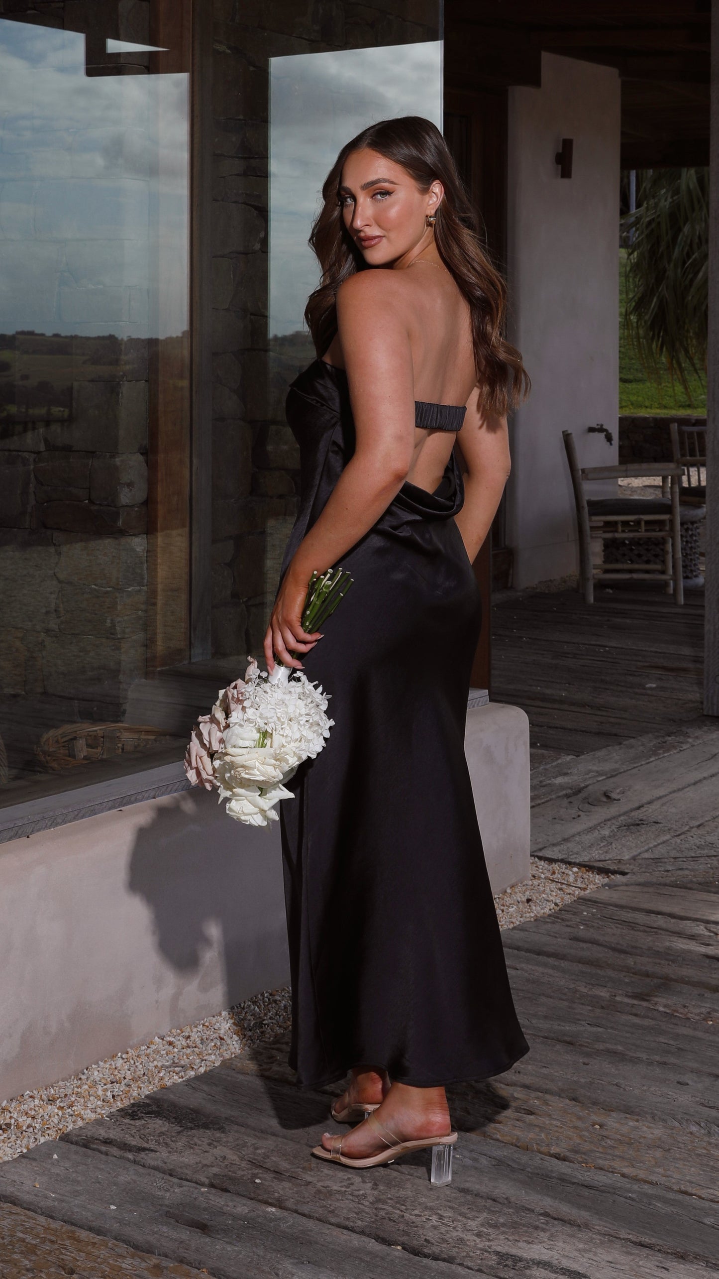 Thesa | Robe en satin sans manches