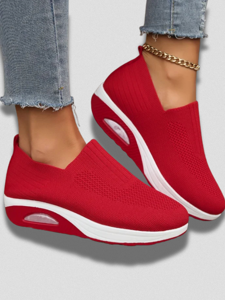 ADRIENNE Hiking Shoes