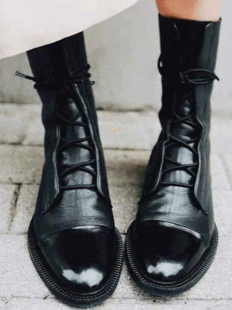 Victoria Bottines Lacées Épurées