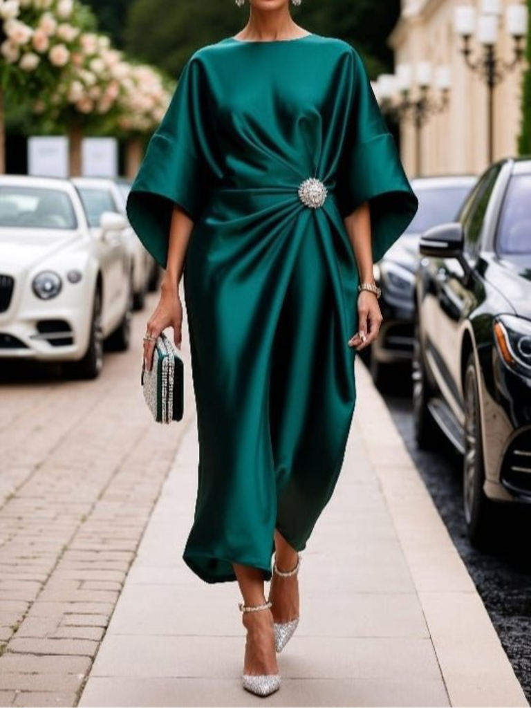 Satin Elegance Robe Maris