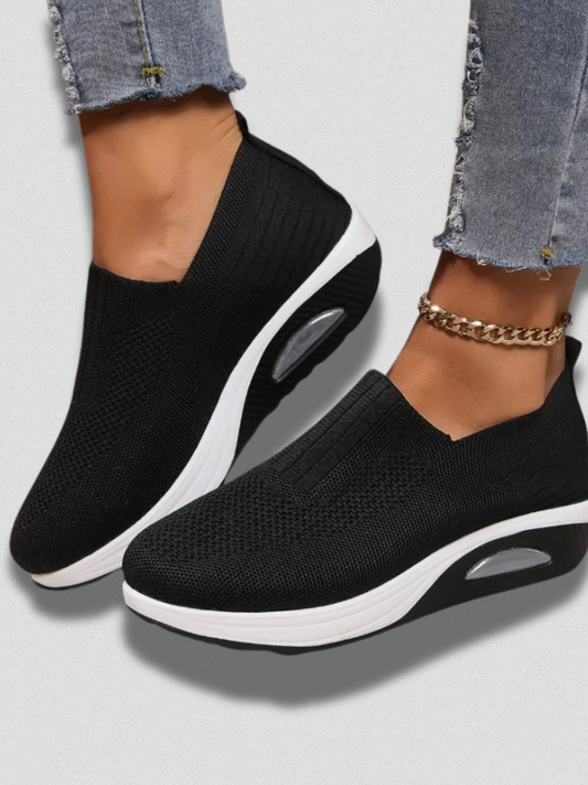 ADRIENNE Hiking Shoes