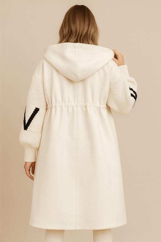SELENE | Manteau Long en Maille avec Capuche